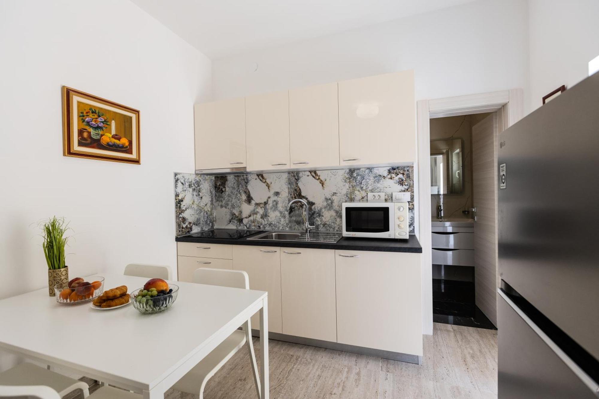 Apartments Lorena Привлака Экстерьер фото